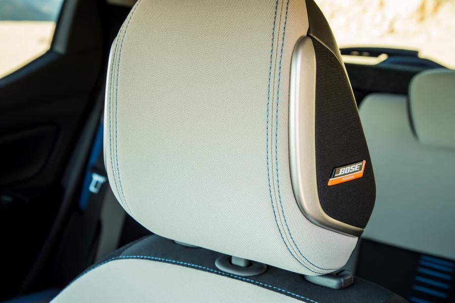 Детали интерьера Nissan Micra BOSE Personal (K14) 2017 года  (фото 12 из 13)